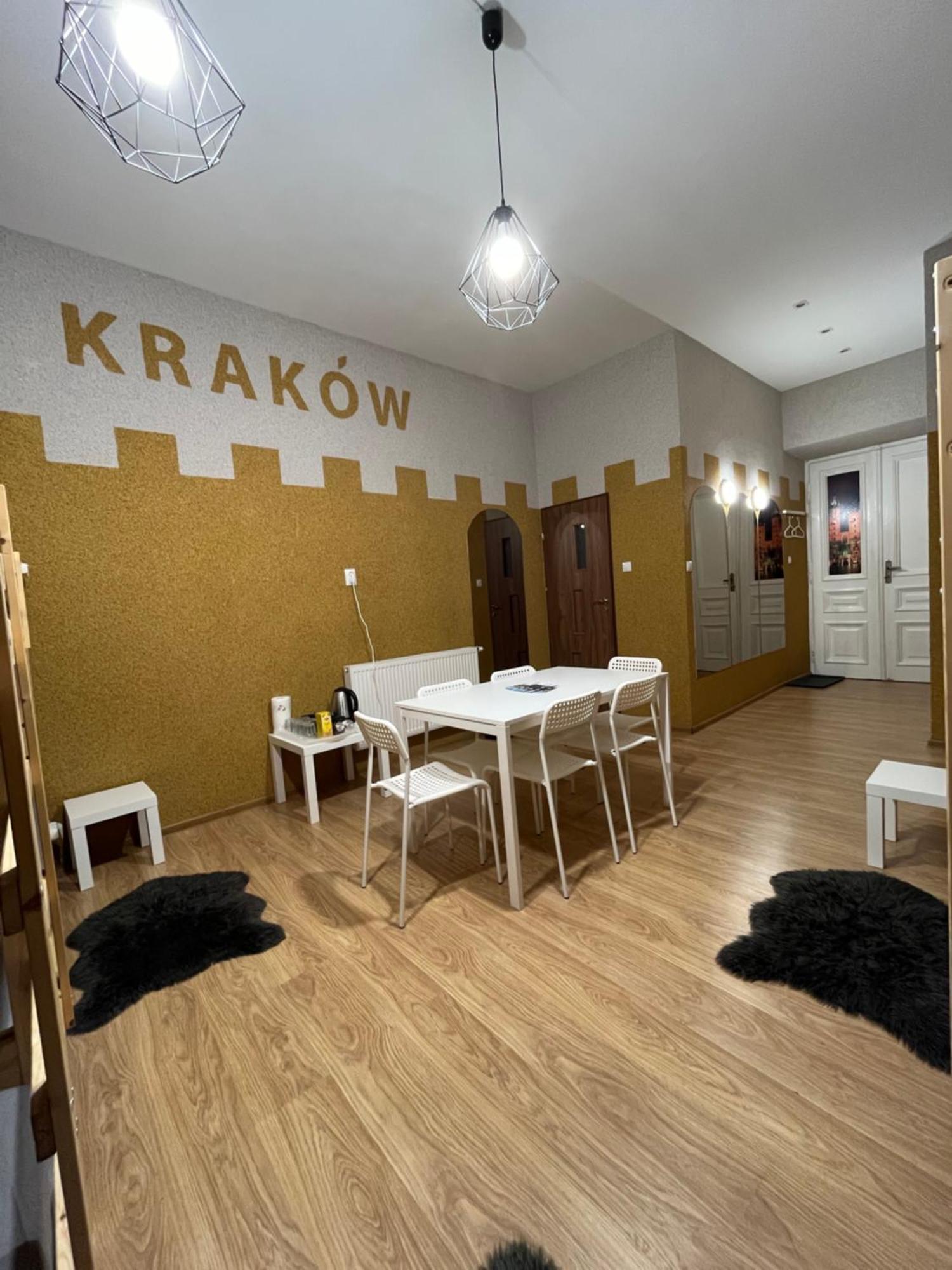 Girls Hostel Krakow Exterior photo