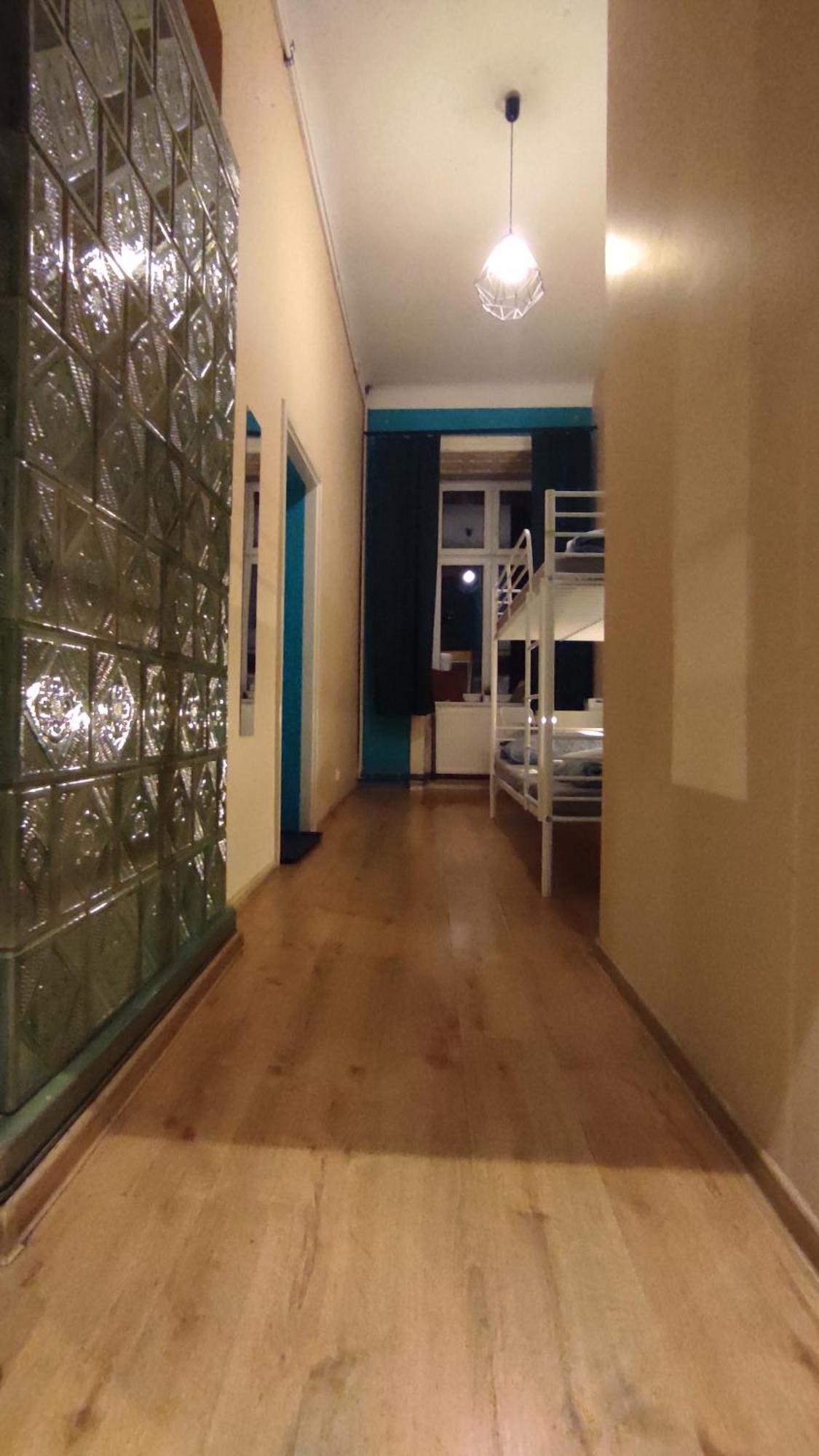Girls Hostel Krakow Exterior photo